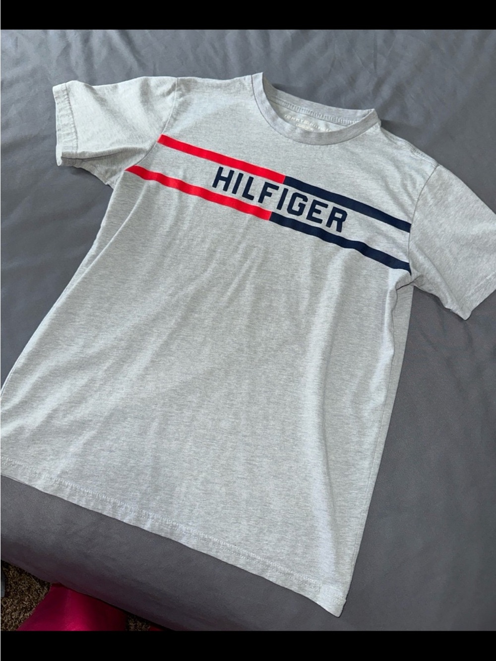 Gray Tommy Hilfiger Short Sleeve Tshirt Size Youth Large